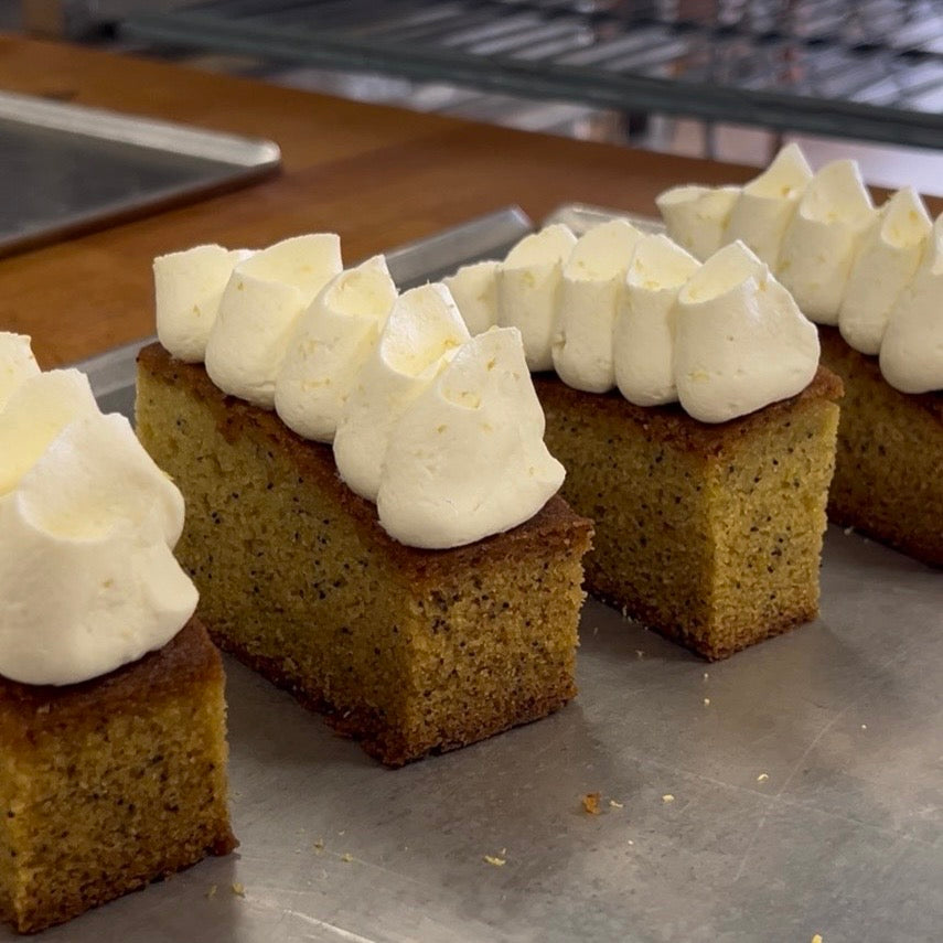 Citroen-Maanzaad Cake